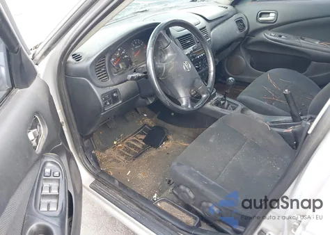 2005 Nissan Sentra 1.8S z USA, uszkodzony, nr VIN 3N1CB51D15L547183